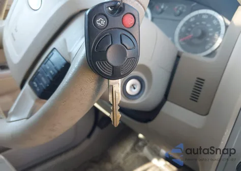 2012 Ford Escape Xlt z USA, uszkodzony, nr VIN 1FMCU0DG2CKB51161